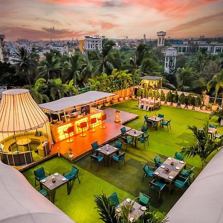 Hotel Pal Heights Bhubaneswar Bagian luar foto