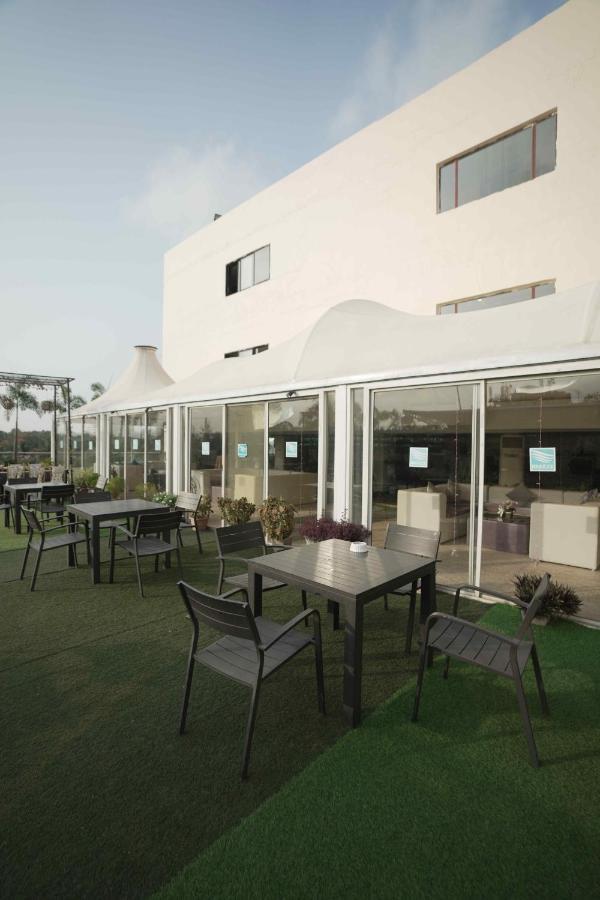 Hotel Pal Heights Bhubaneswar Bagian luar foto
