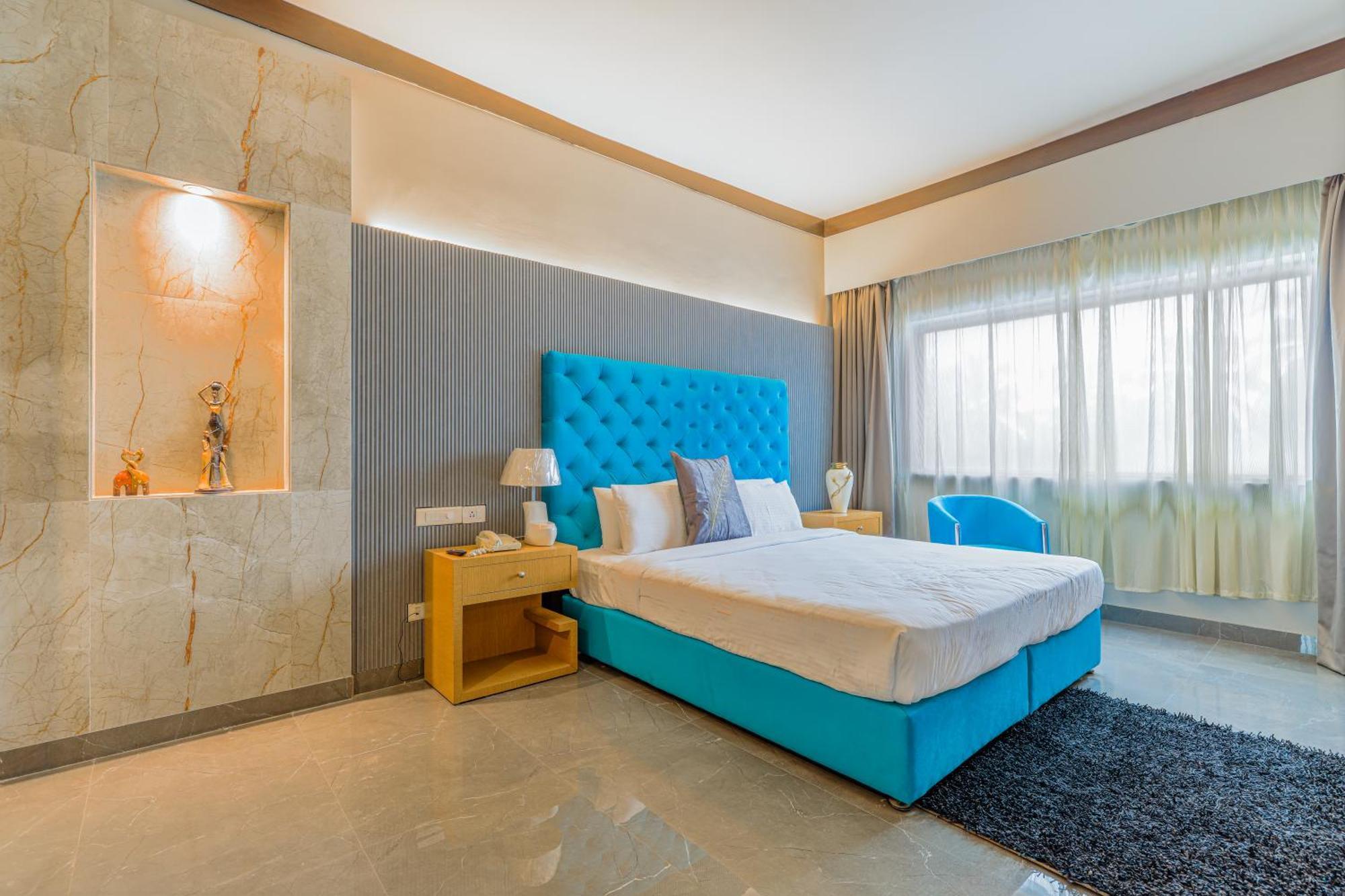 Hotel Pal Heights Bhubaneswar Bagian luar foto