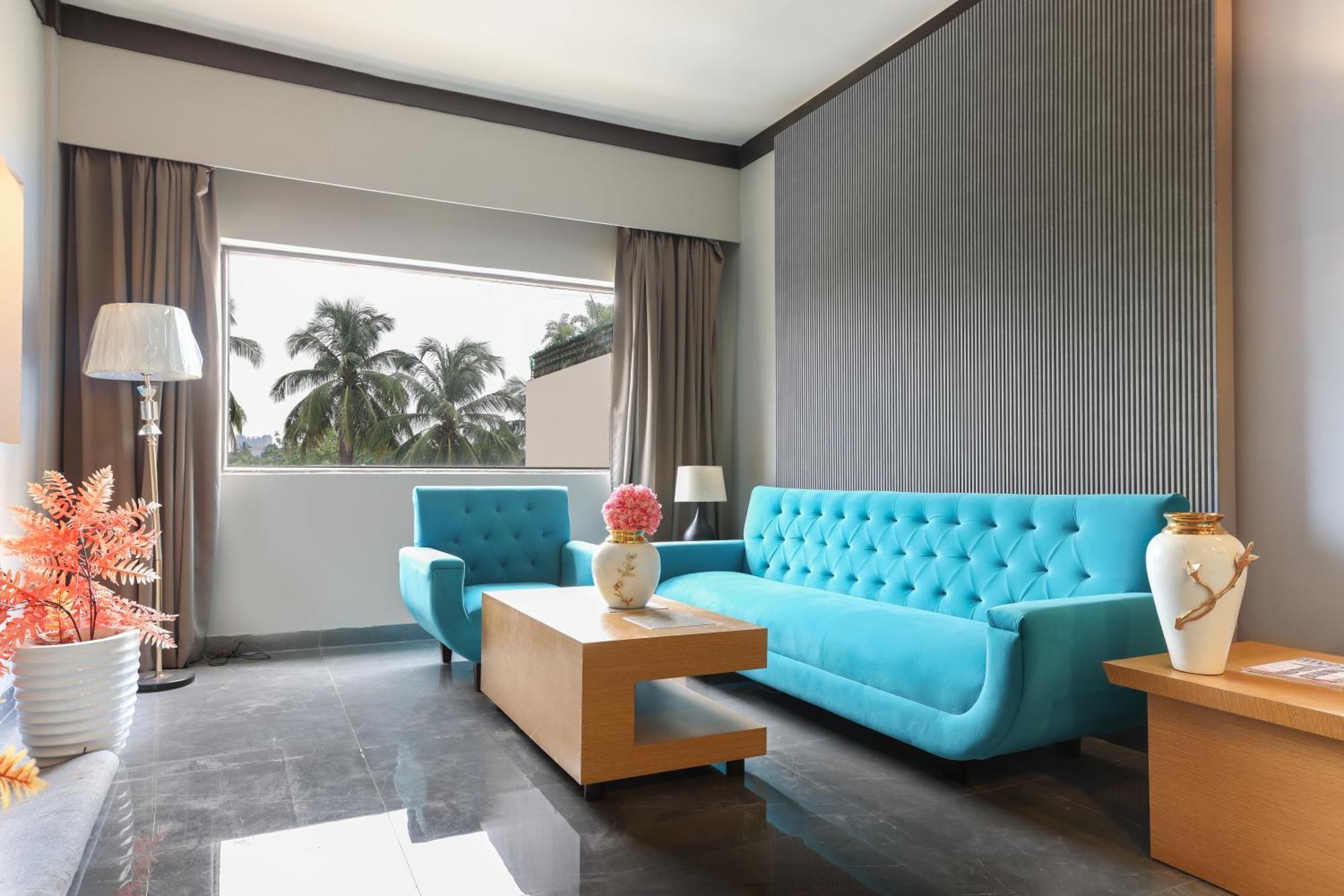 Hotel Pal Heights Bhubaneswar Bagian luar foto