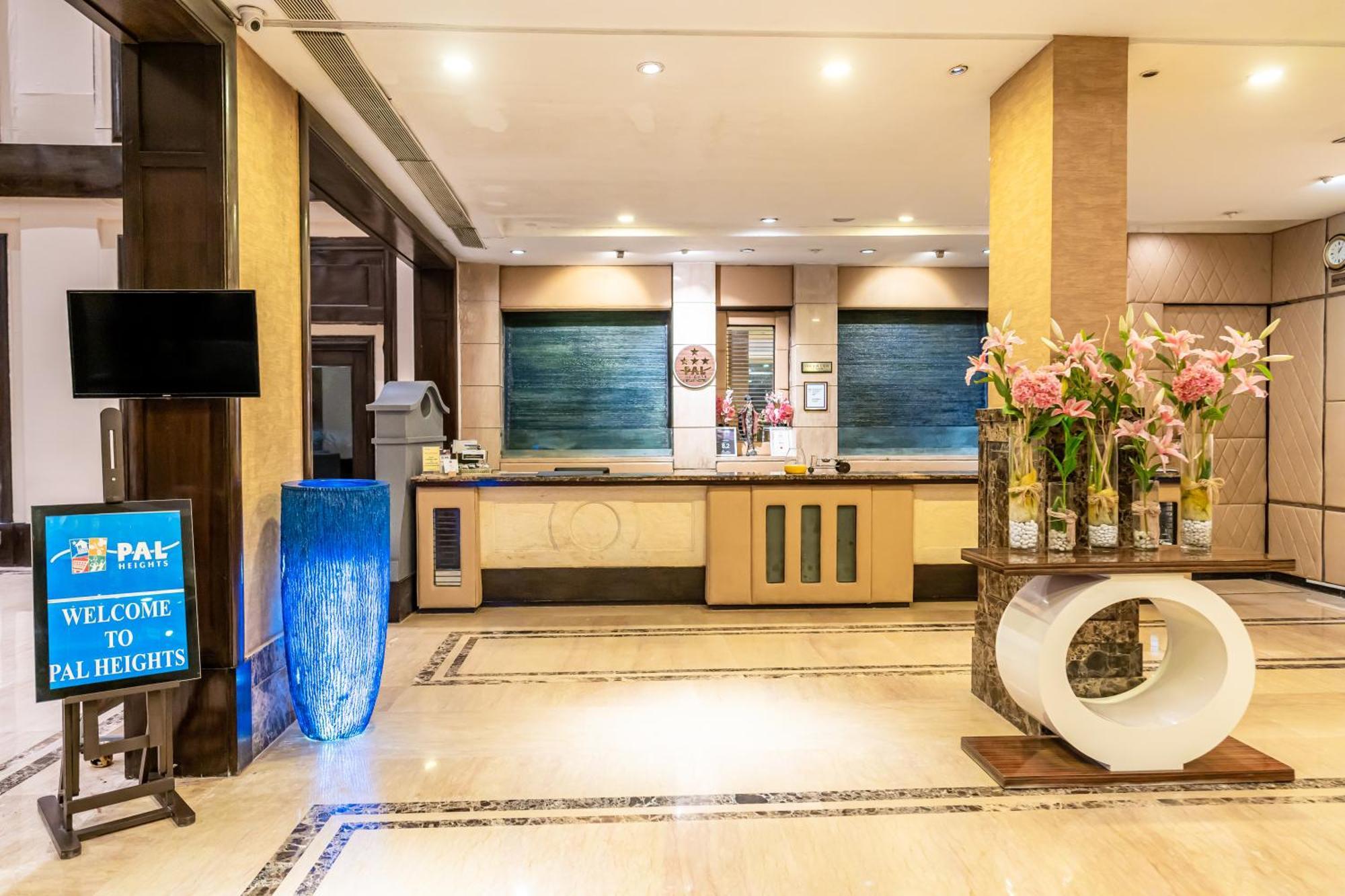 Hotel Pal Heights Bhubaneswar Bagian luar foto